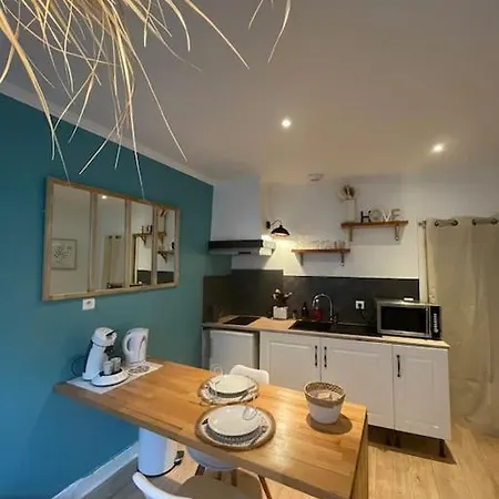 Boho-chic En Hyper-centre De Au Calme, Confort, Wifi Rapide, Parking En Face, Arrivee Autonome * 穆兰