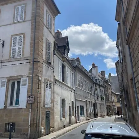 Boho-chic En Hyper-centre De Au Calme, Confort, Wifi Rapide, Parking En Face, Arrivee Autonome 公寓 穆兰