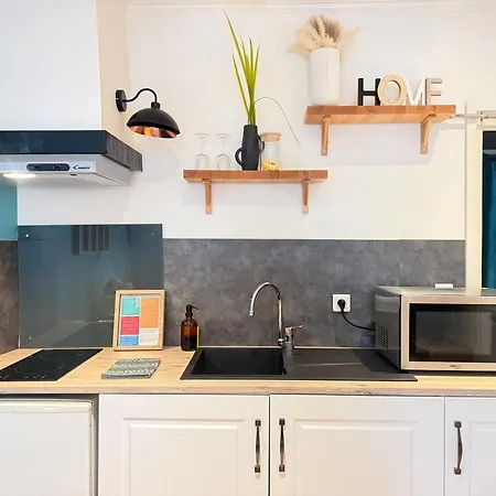 Boho-chic En Hyper-centre De Au Calme, Confort, Wifi Rapide, Parking En Face, Arrivee Autonome Moulins (Allier)