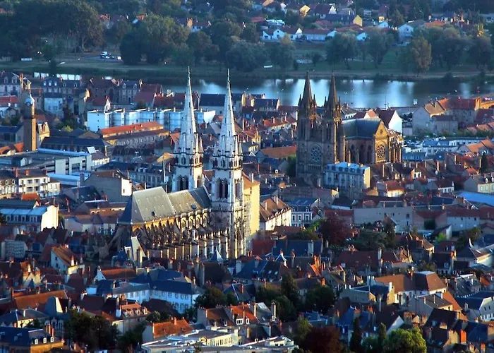 Boho-chic En Hyper-centre De Au Calme, Confort, Wifi Rapide, Parking En Face, Arrivee Autonome Apartment