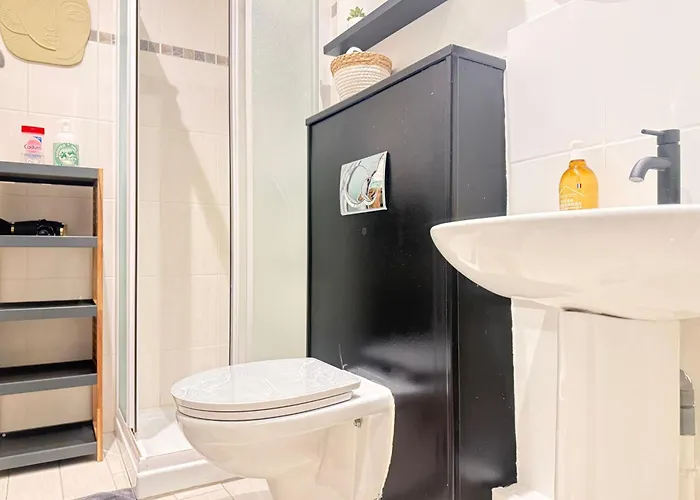 Daire Boho-chic En Hyper-centre De Au Calme, Confort, Wifi Rapide, Parking En Face, Arrivee Autonome *